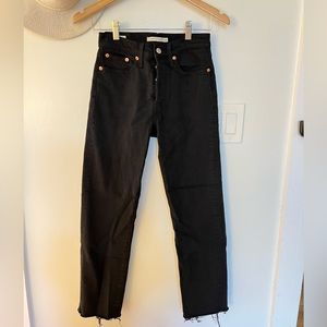 levi’s black wedgie straight jeans